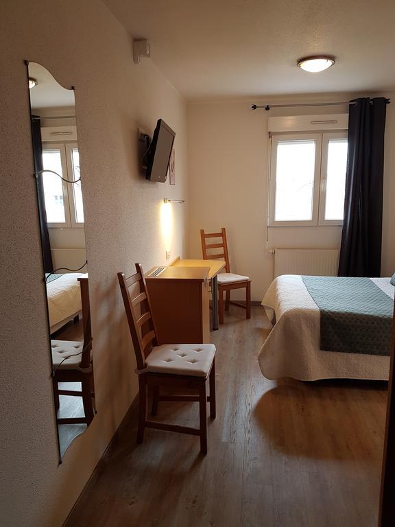 Hotel Des Bois Seltz Екстер'єр фото
