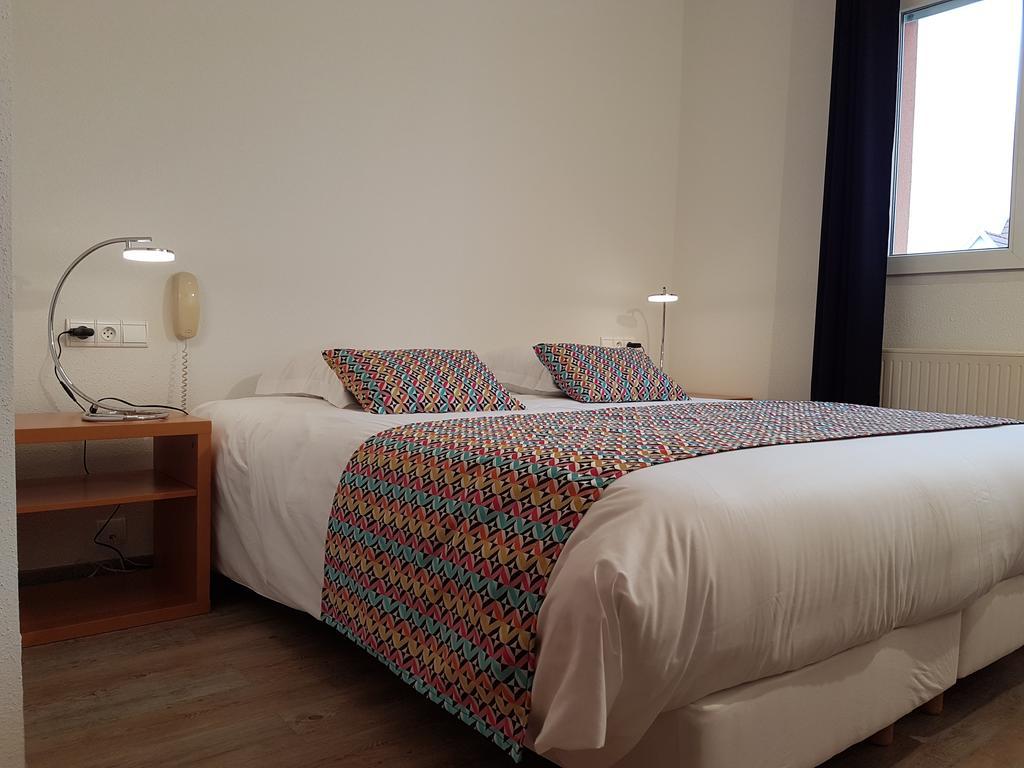 Hotel Des Bois Seltz Екстер'єр фото