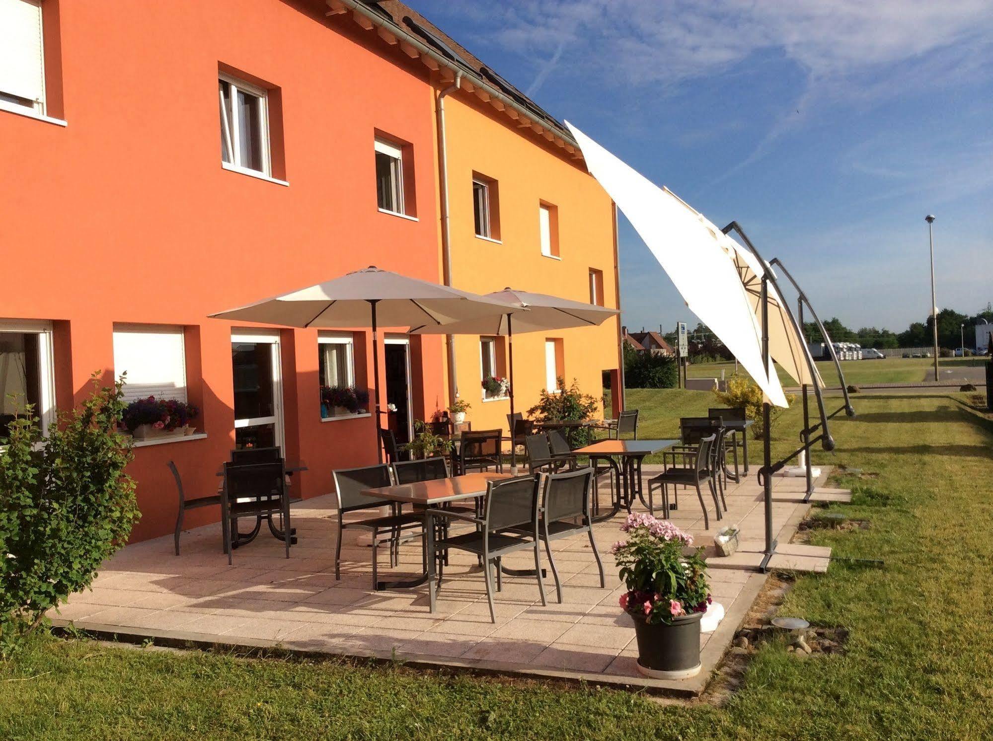 Hotel Des Bois Seltz Екстер'єр фото